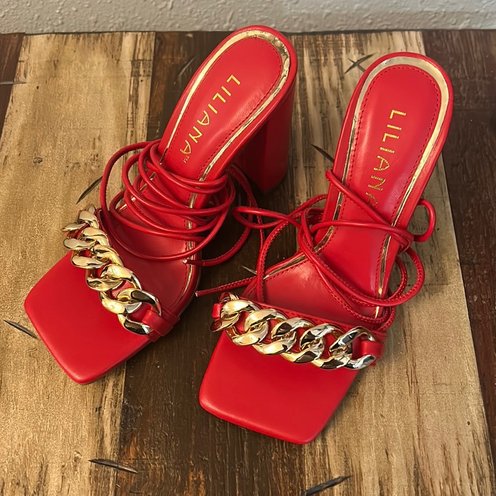 Liliana Marble-17 in red